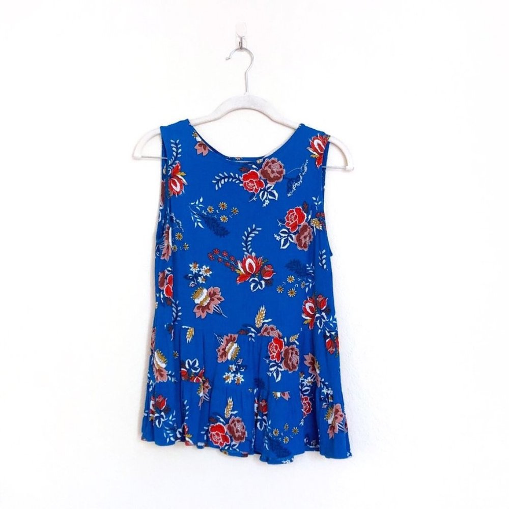 F&F Casual Collection Blue Floral Tank Top